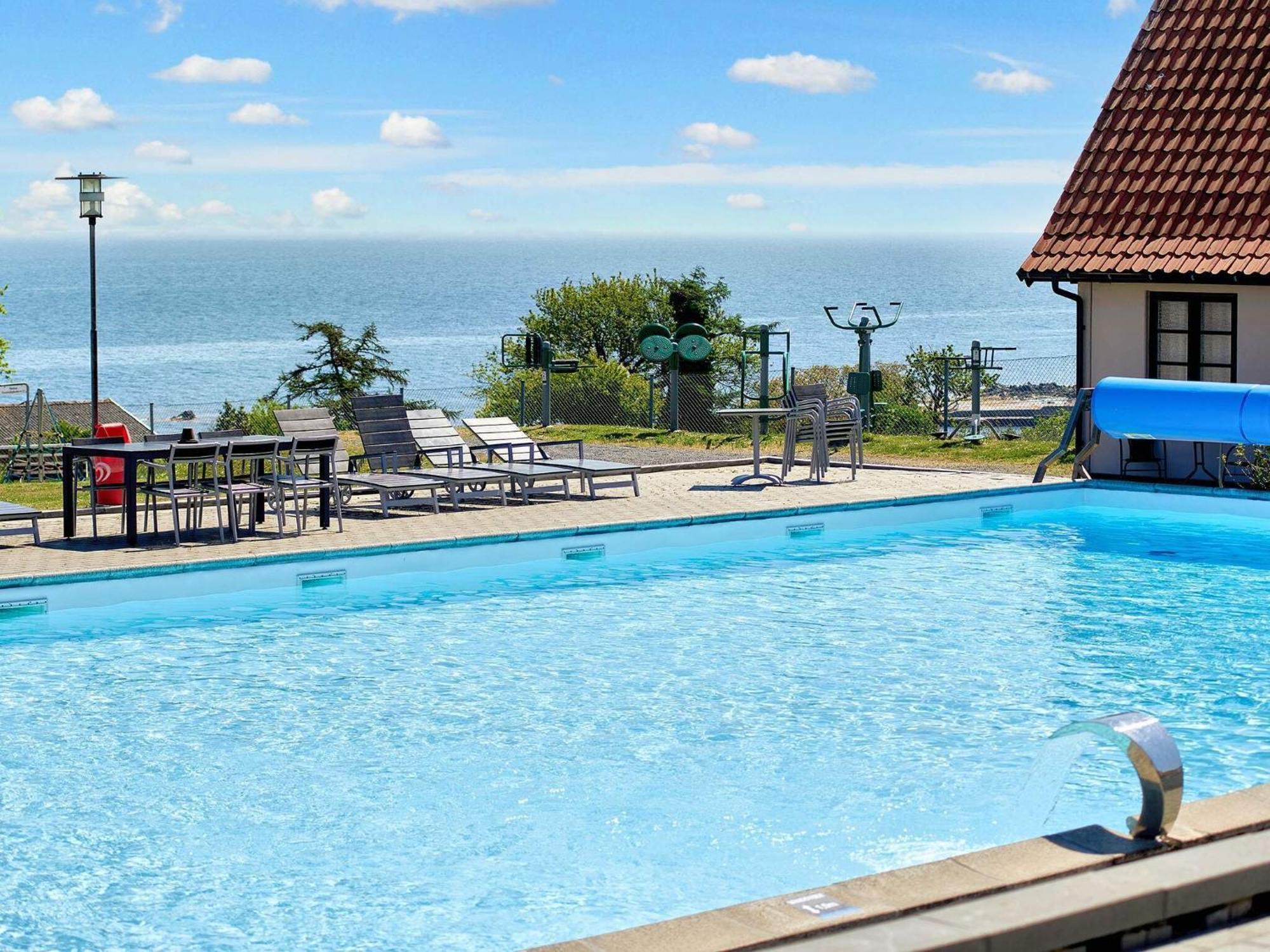 5 Person Holiday Home On A Holiday Park In Gudhjem Zewnętrze zdjęcie